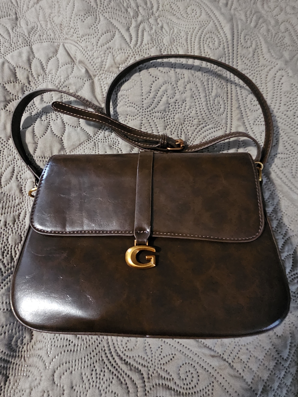 Classic Brown Leather Crossbody Bag with Gold G Accent
